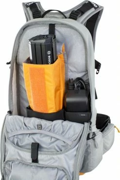 Evoc - Sac à Dos FR Enduro E-Ride 16 -Pas Cher Le Vélo Branché Magasin evoc fr enduro e ride 16 2 3840x2160