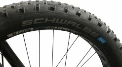 Schwalbe - Pneu Jumbo Jim 26" à Tringle Souple Snakeskin Addix Speedgrip -Pas Cher Le Vélo Branché Magasin schwalbe pneu jumbo jim 26 pouces snakeskin 3840x2160