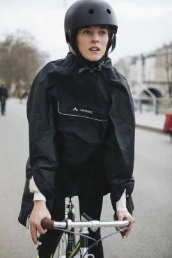 Vaude - Valdipino - Poncho De Pluie -Pas Cher Le Vélo Branché Magasin vaude valdipino poncho de pluie 2 3840x2160